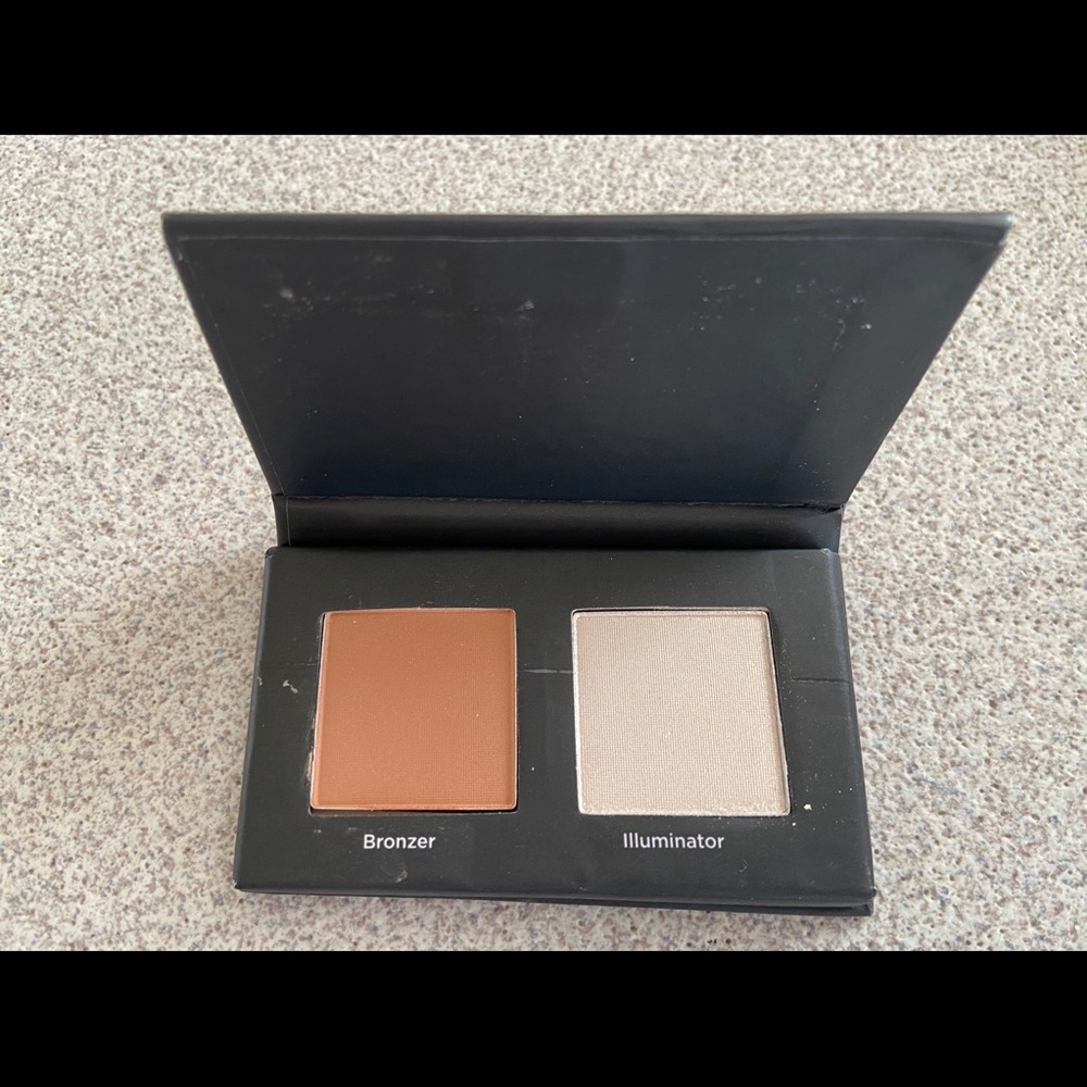 Ulta Beauty bronzer and highlighter